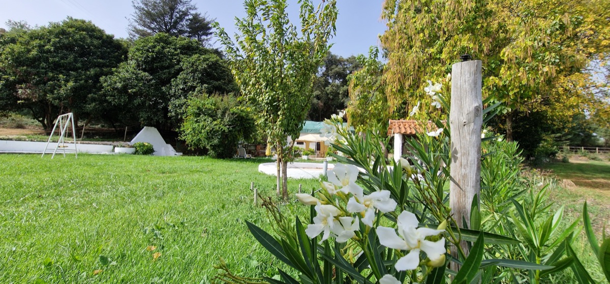 White Fountain Eco Village, Rio Maior