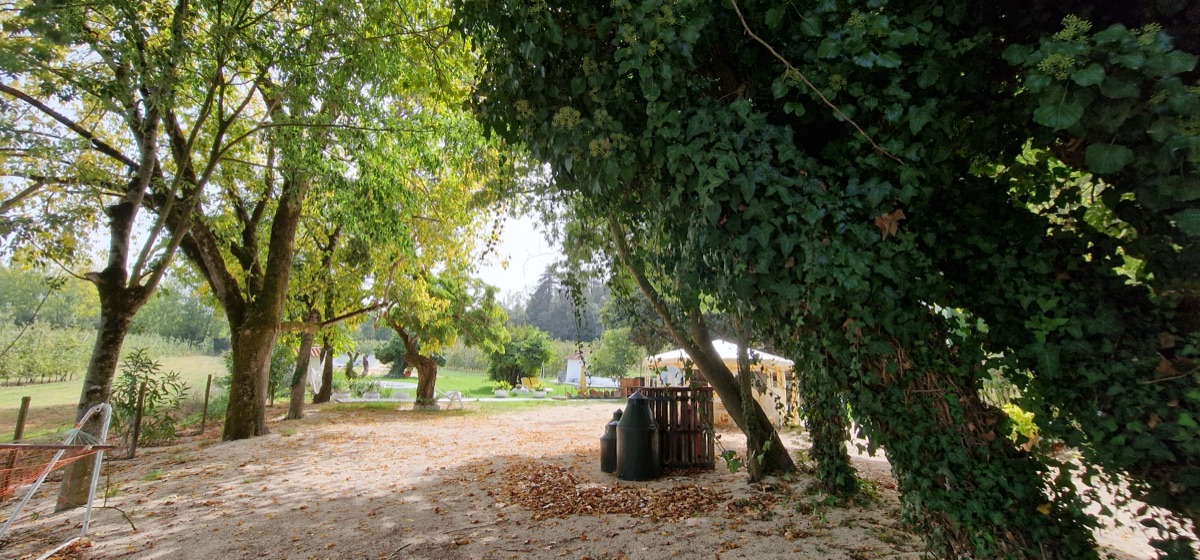 White Fountain Eco Village, Rio Maior