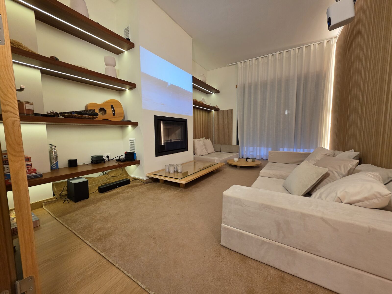 Survana living room
